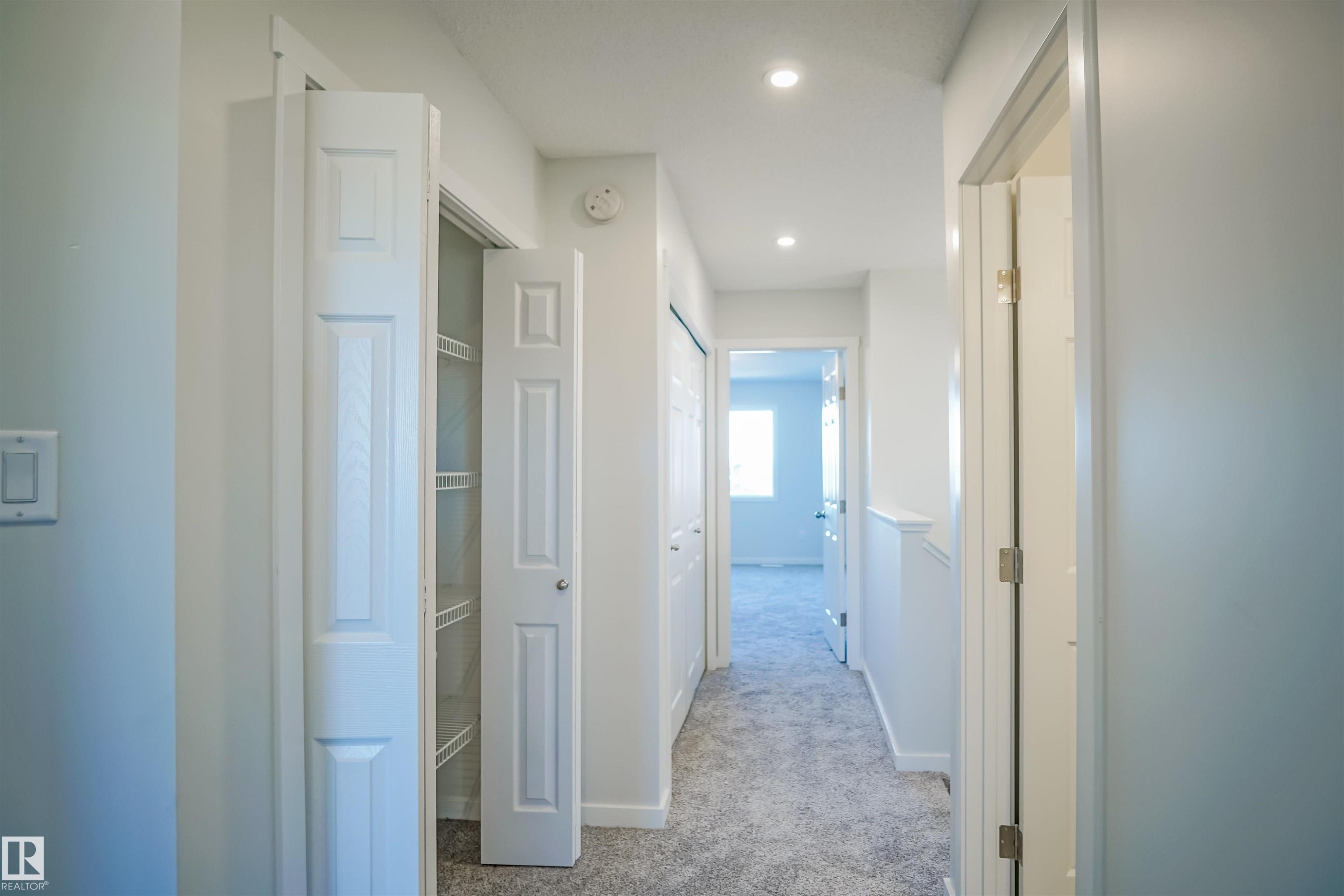 












99 Ficus Way

,
Fort Saskatchewan,




AB
T8L 0Z6

