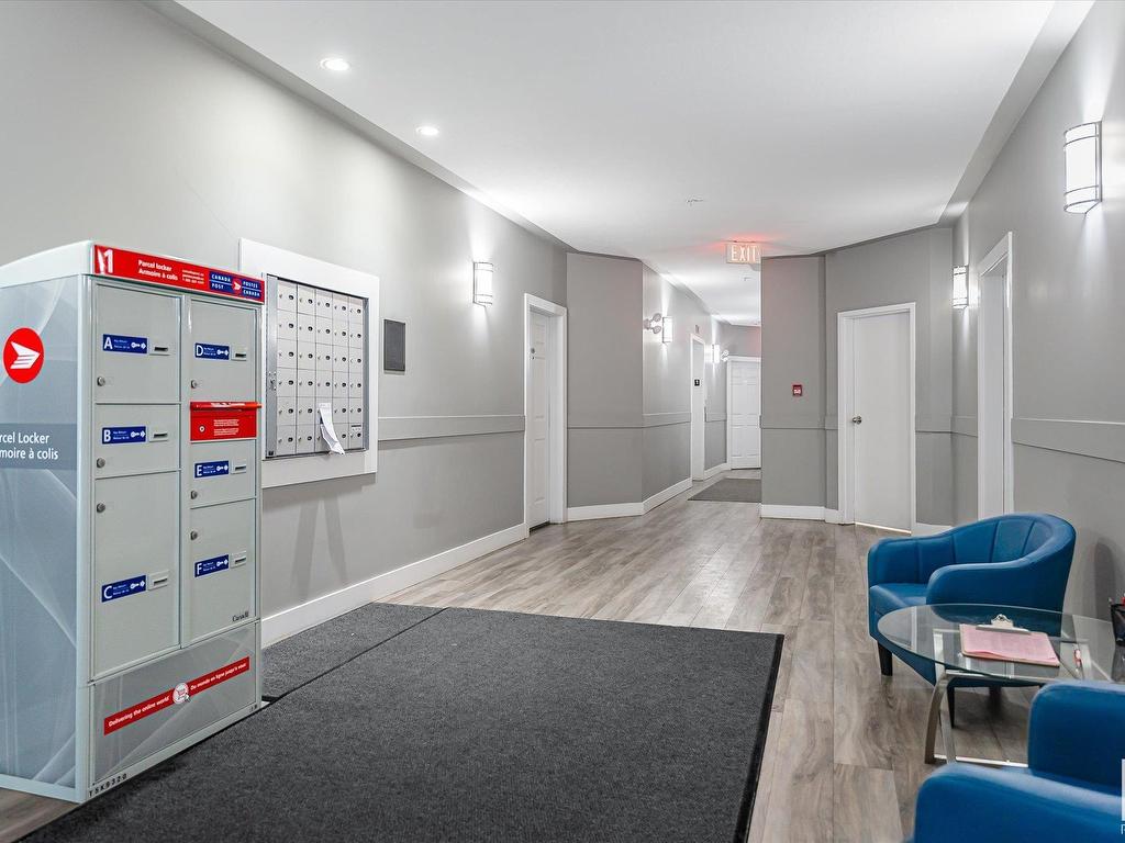 












303 10046 110 Street

,
Edmonton,




AB
T5K 2Y2

