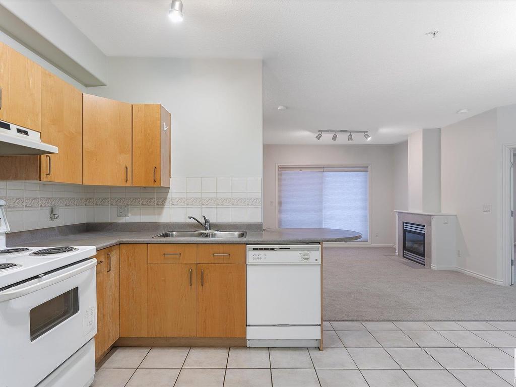 












303 10046 110 Street

,
Edmonton,




AB
T5K 2Y2

