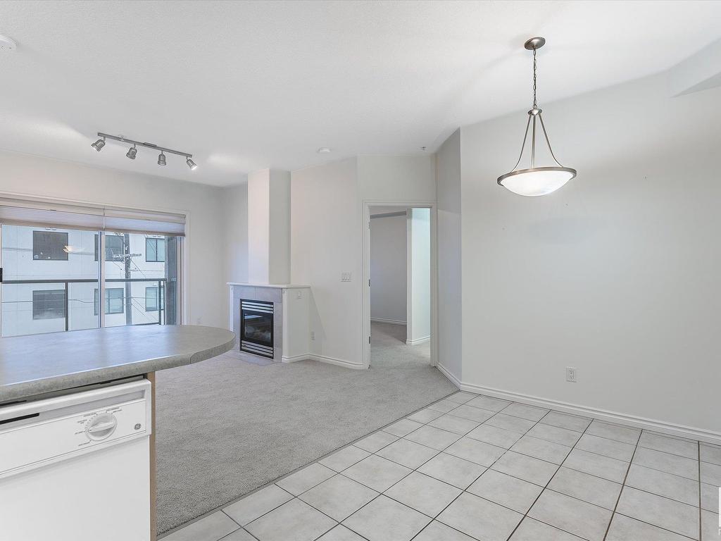 












303 10046 110 Street

,
Edmonton,




AB
T5K 2Y2

