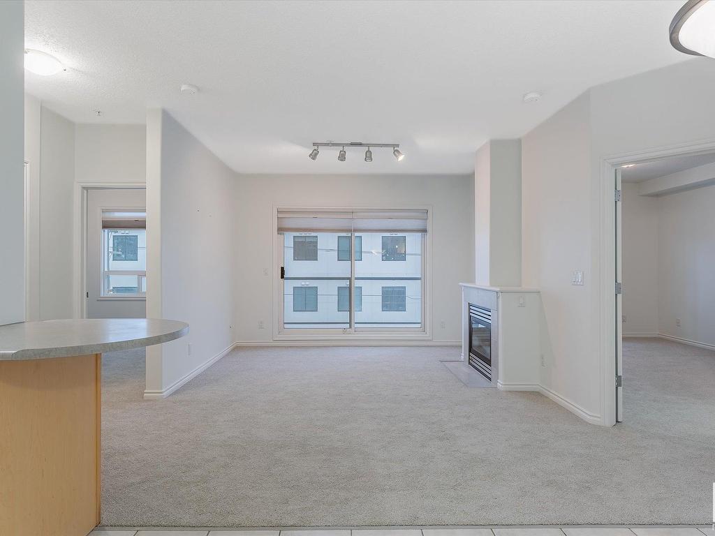 












303 10046 110 Street

,
Edmonton,




AB
T5K 2Y2

