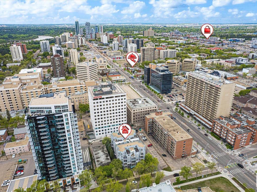 












303 10046 110 Street

,
Edmonton,




AB
T5K 2Y2

