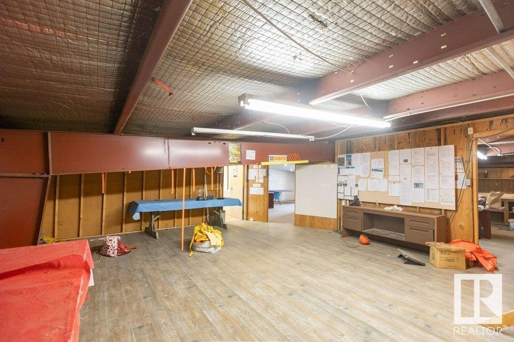 












9304 100 Street

,
Westlock,




AB
T7P 2L5

