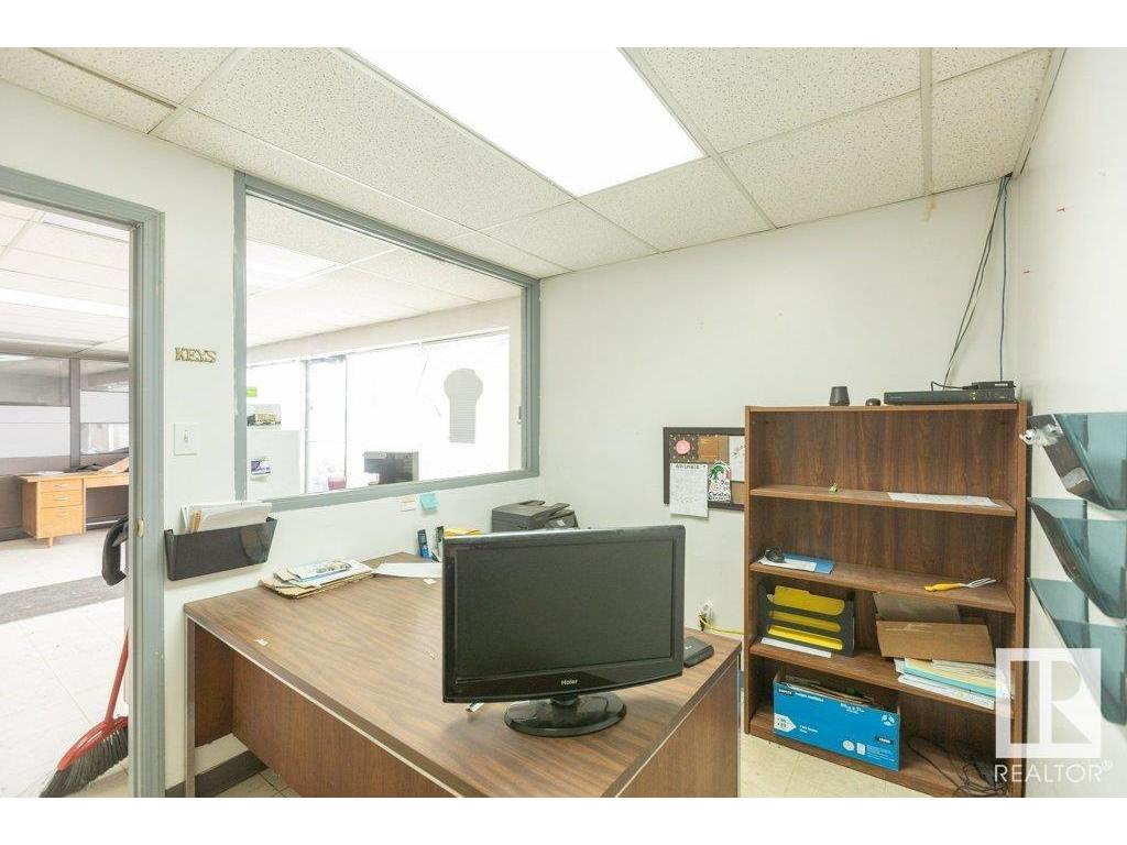 












9304 100 Street

,
Westlock,




AB
T7P 2L5

