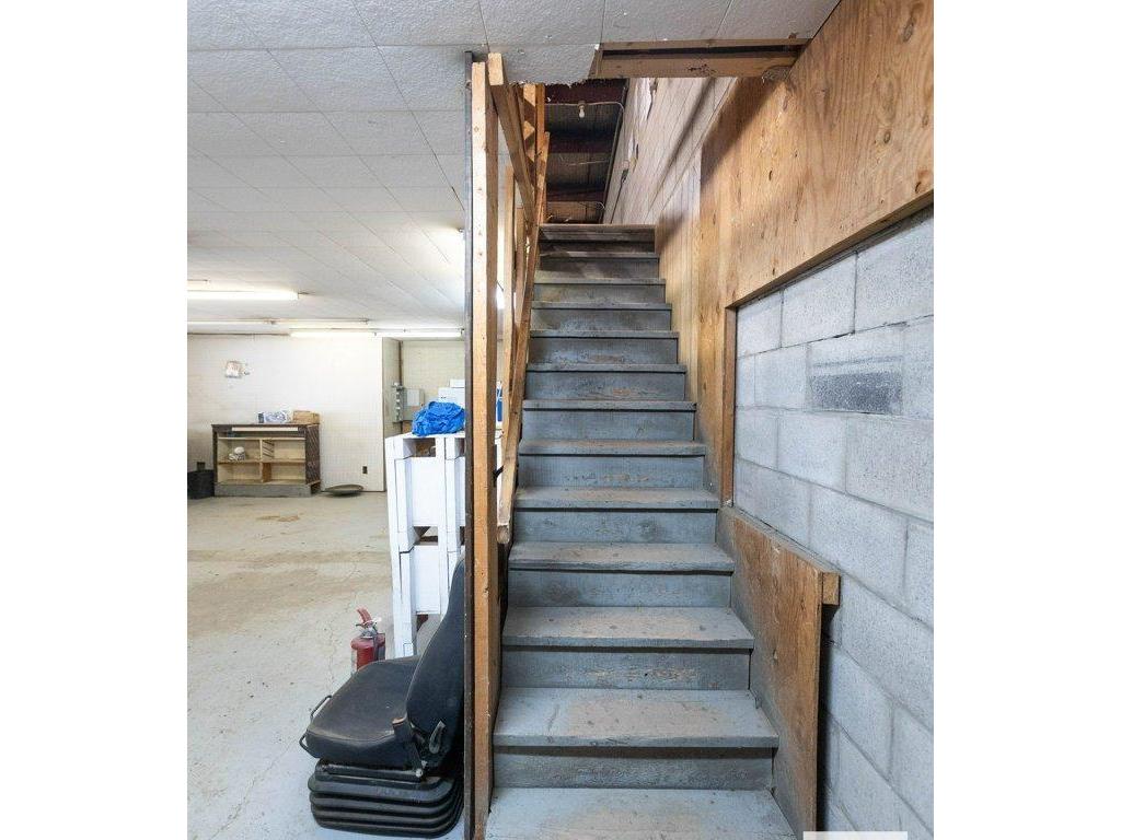 












9304 100 Street

,
Westlock,




AB
T7P 2L5

