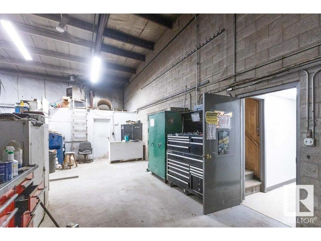 












9304 100 Street

,
Westlock,




AB
T7P 2L5

