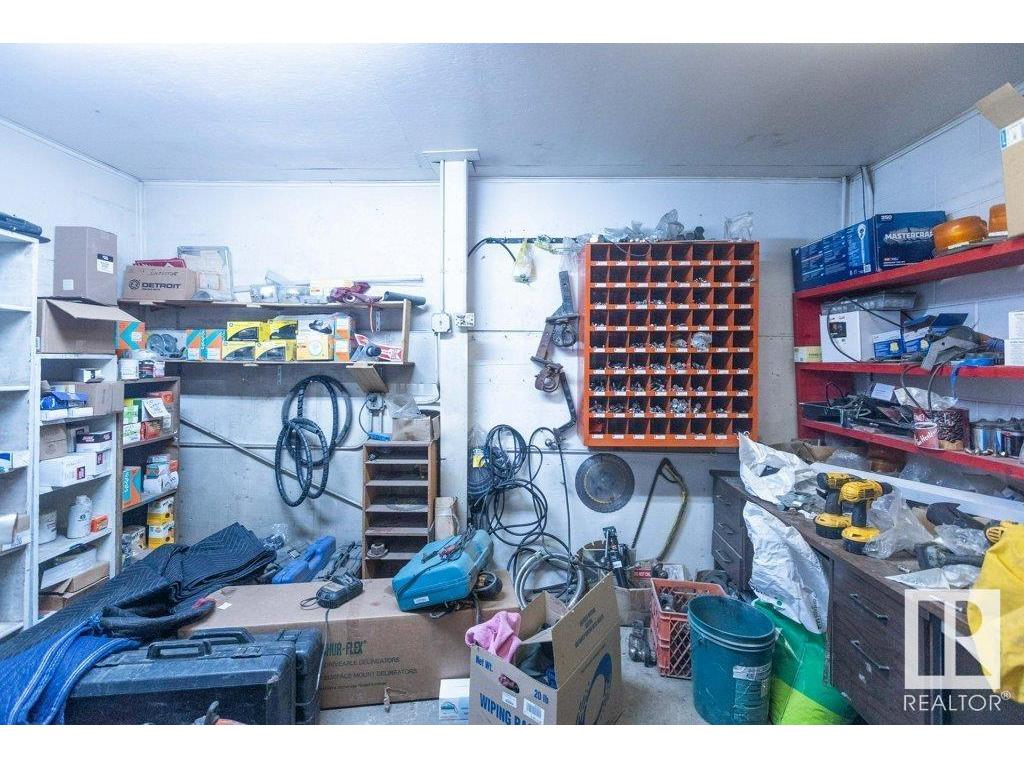 












9304 100 Street

,
Westlock,




AB
T7P 2L5

