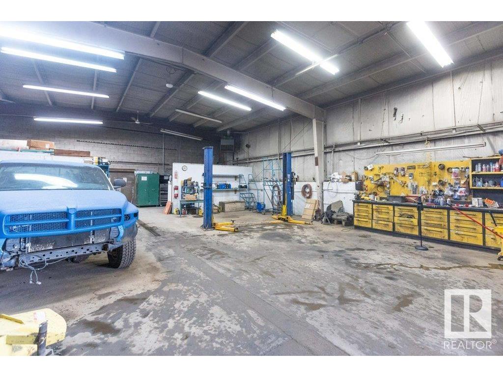 












9304 100 Street

,
Westlock,




AB
T7P 2L5

