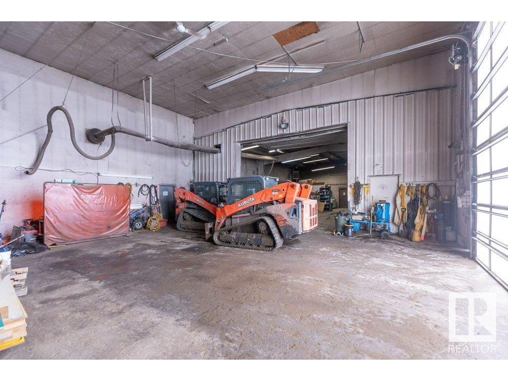 












9304 100 Street

,
Westlock,




AB
T7P 2L5

