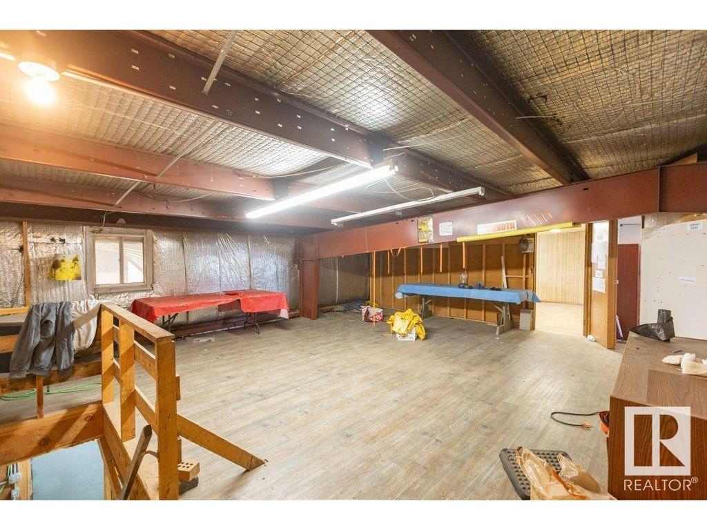 












9304 100 Street

,
Westlock,




AB
T7P 2L5

