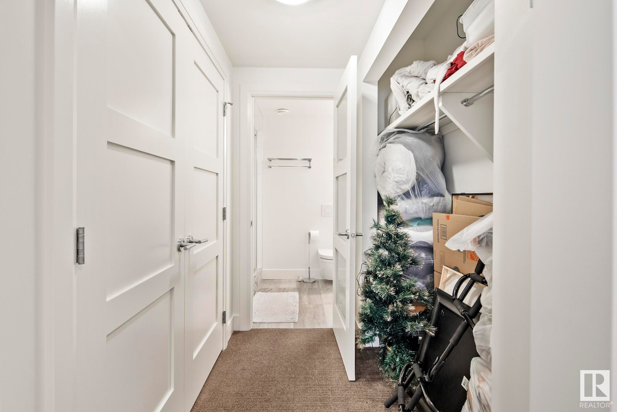 












9303 94 Street

,
Edmonton,




AB
T6C 3V6

