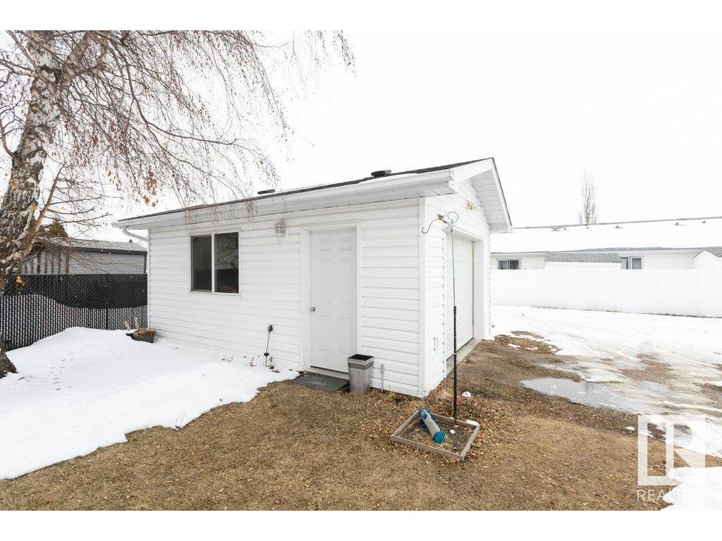 












10516 110 Street

,
Westlock,




AB
T7P 1A2

