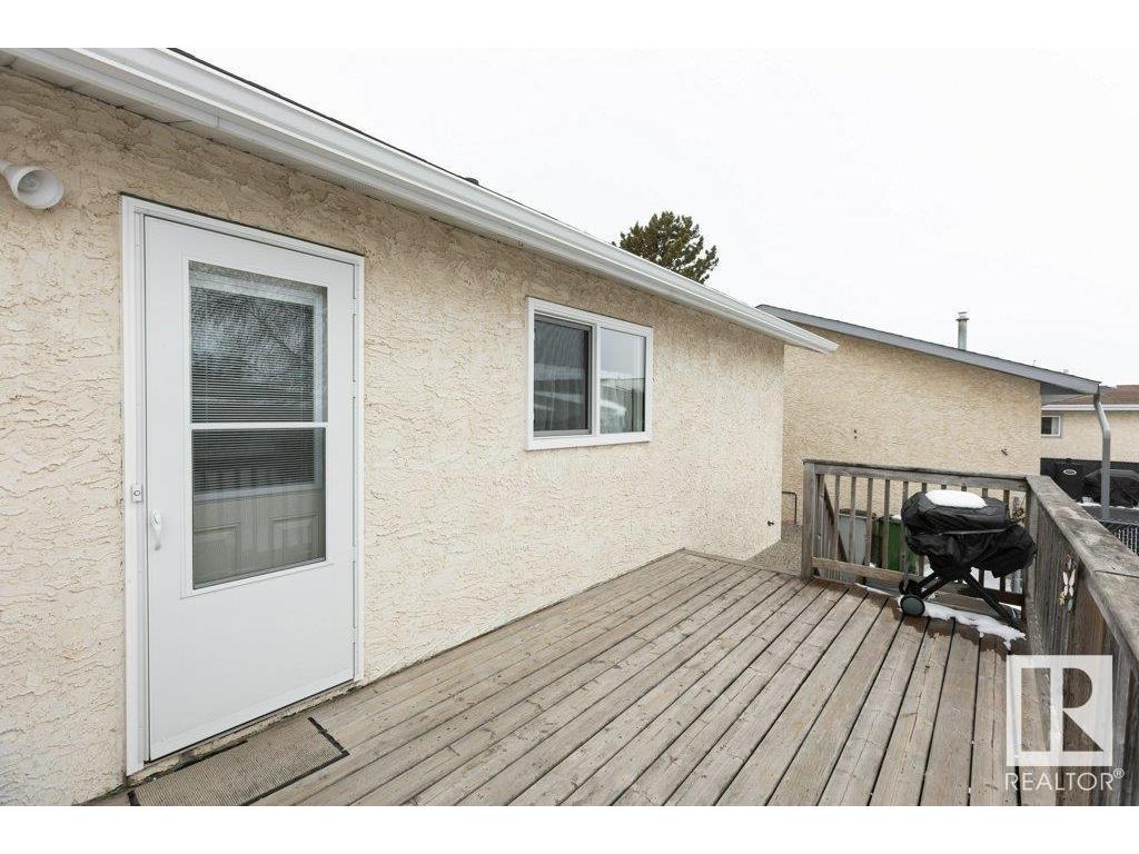 












10516 110 Street

,
Westlock,




AB
T7P 1A2


