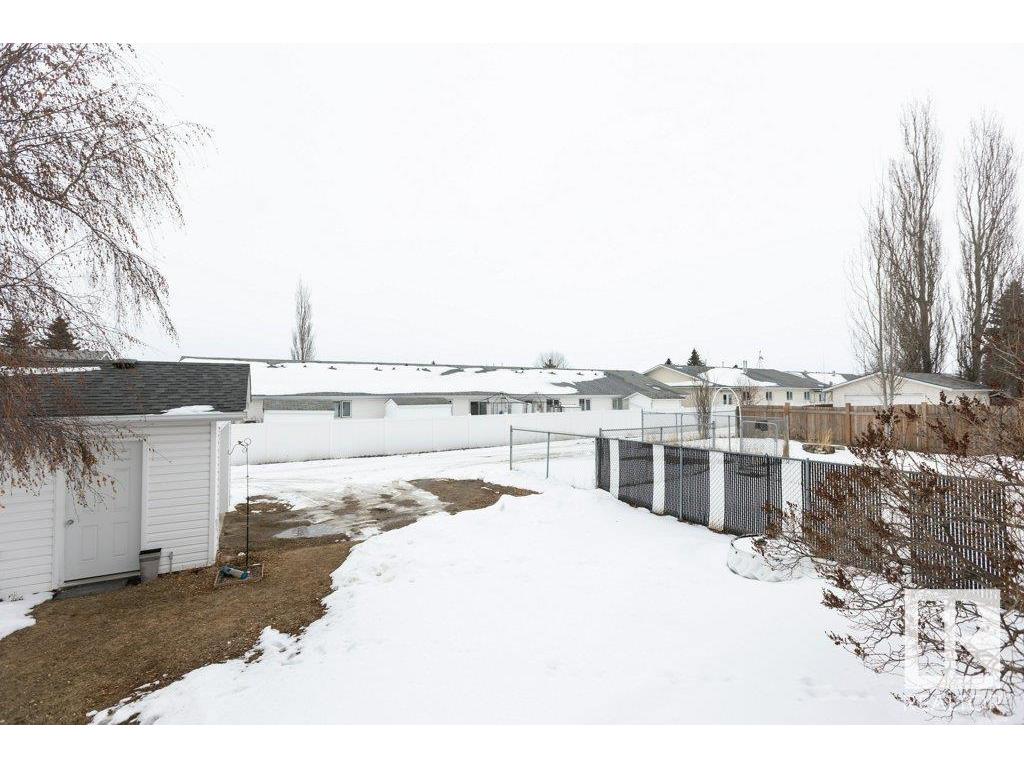 












10516 110 Street

,
Westlock,




AB
T7P 1A2


