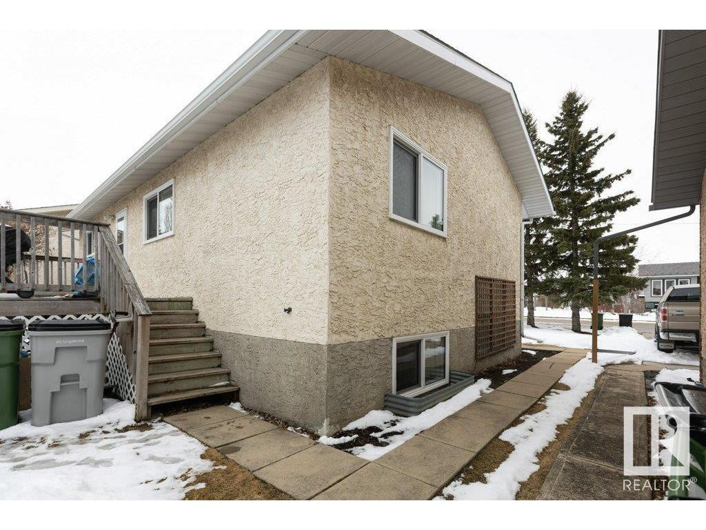 












10516 110 Street

,
Westlock,




AB
T7P 1A2


