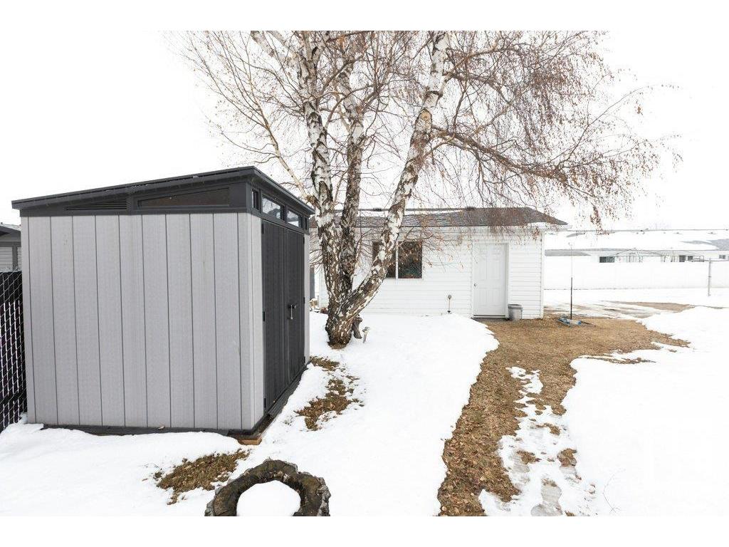 












10516 110 Street

,
Westlock,




AB
T7P 1A2

