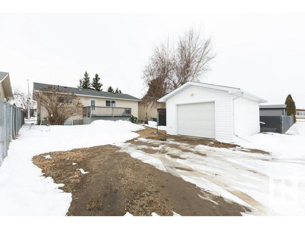 












10516 110 Street

,
Westlock,




AB
T7P 1A2

