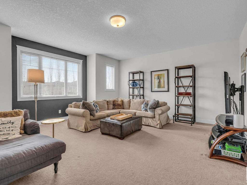












62 RUE BLANCHARD

,
Beaumont,




AB
T4X 0E7

