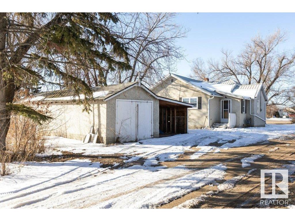 












9836 100 Street

,
Westlock,




AB
T7P 2R2

