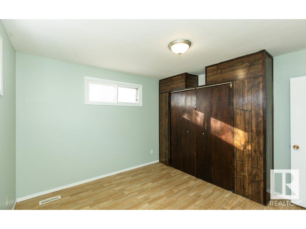 












9836 100 Street

,
Westlock,




AB
T7P 2R2

