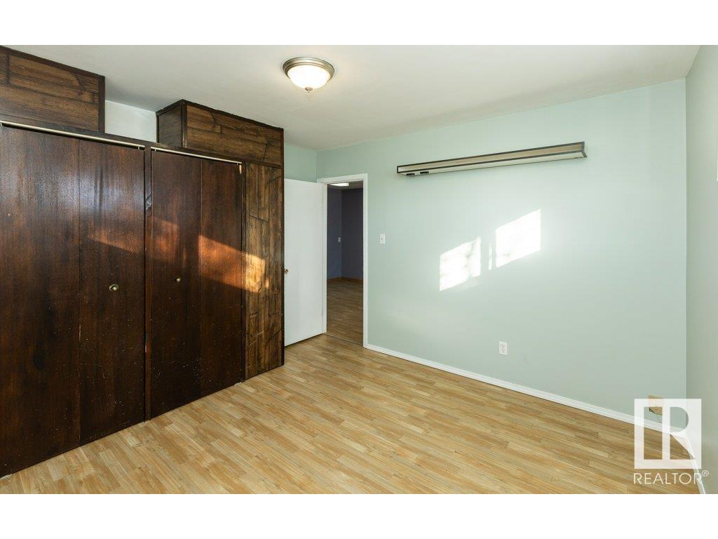 












9836 100 Street

,
Westlock,




AB
T7P 2R2


