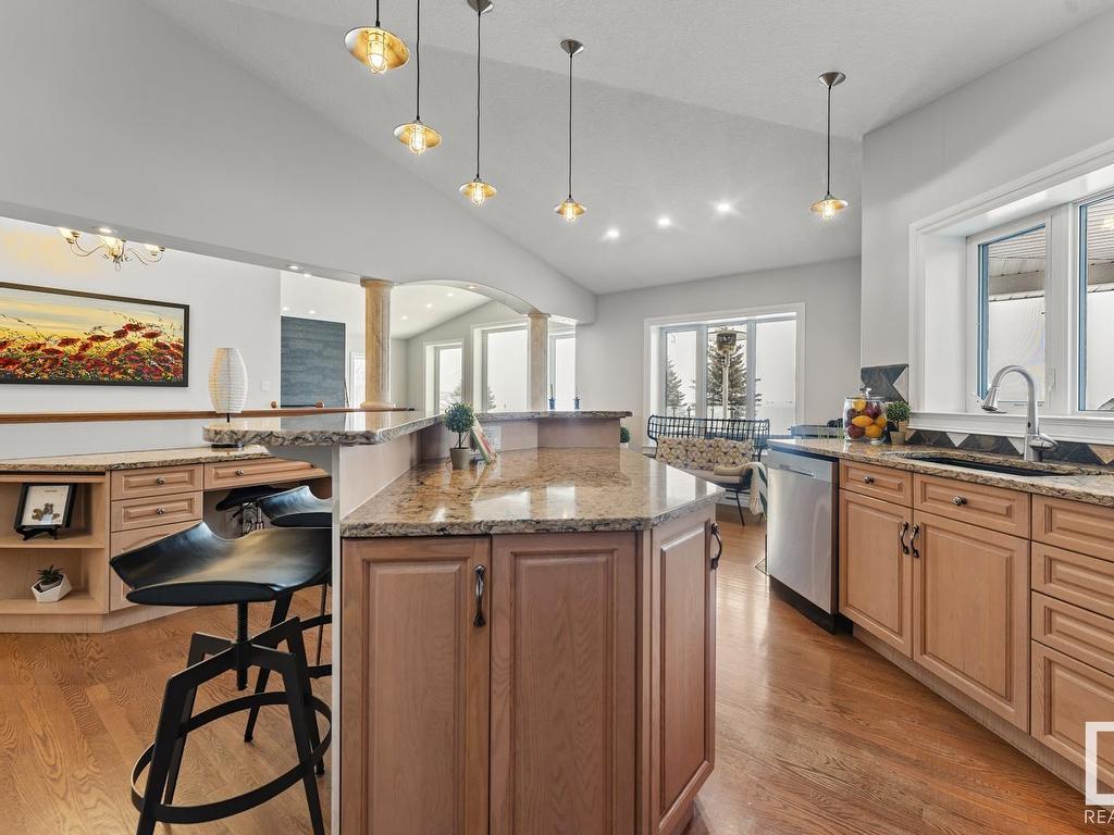 












718 Beach Avenue

,
Cold Lake,




AB
T9M 1G5

