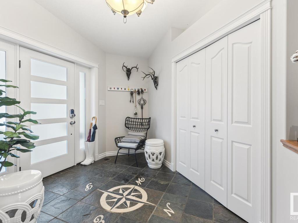












718 Beach Avenue

,
Cold Lake,




AB
T9M 1G5

