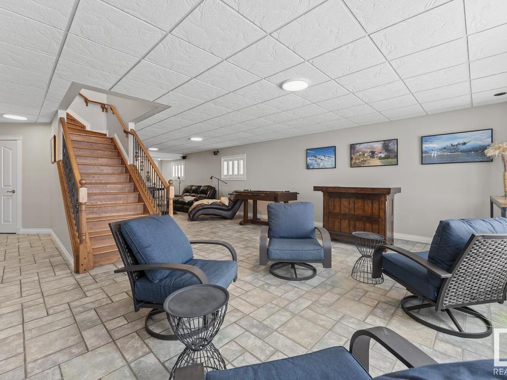 












718 Beach Avenue

,
Cold Lake,




AB
T9M 1G5

