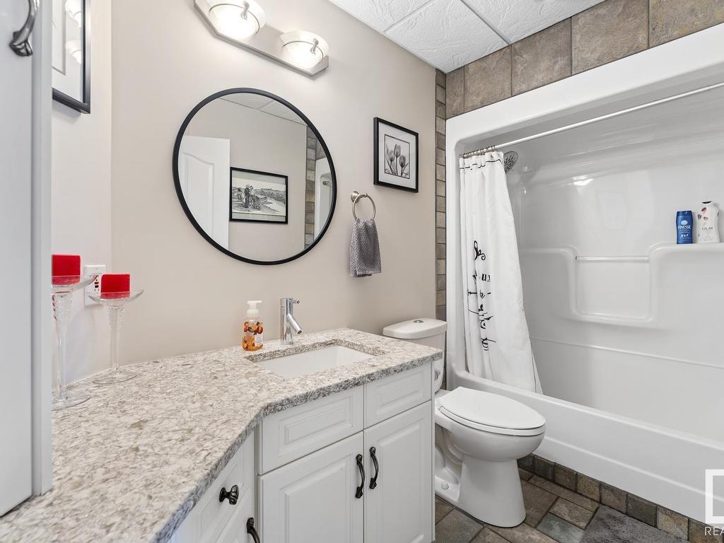 












718 Beach Avenue

,
Cold Lake,




AB
T9M 1G5

