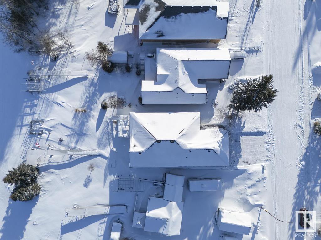 












718 Beach Avenue

,
Cold Lake,




AB
T9M 1G5

