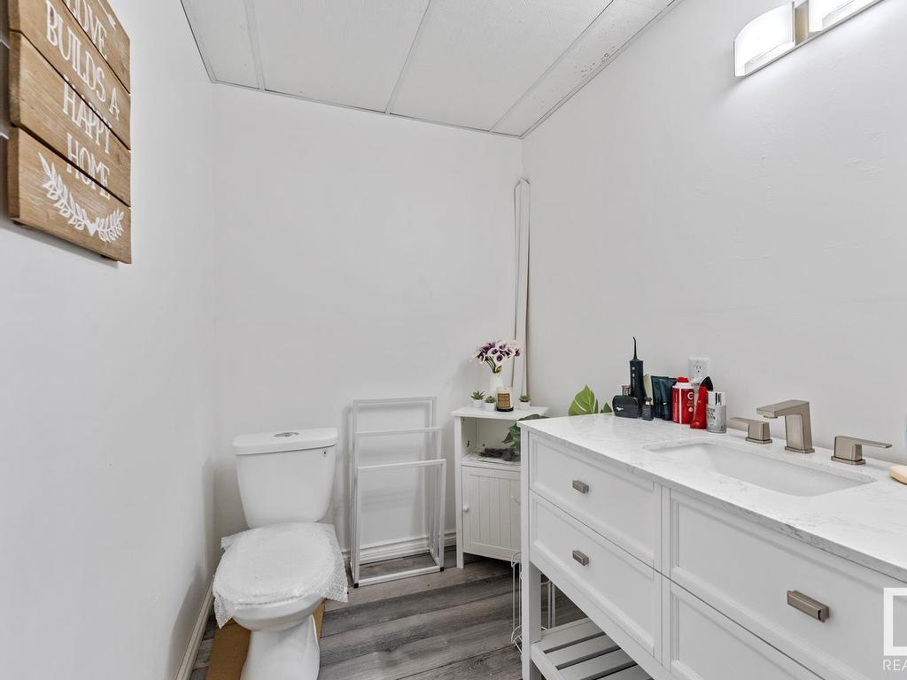 












4708 64 Avenue

,
Cold Lake,




AB
T9M 0A9

