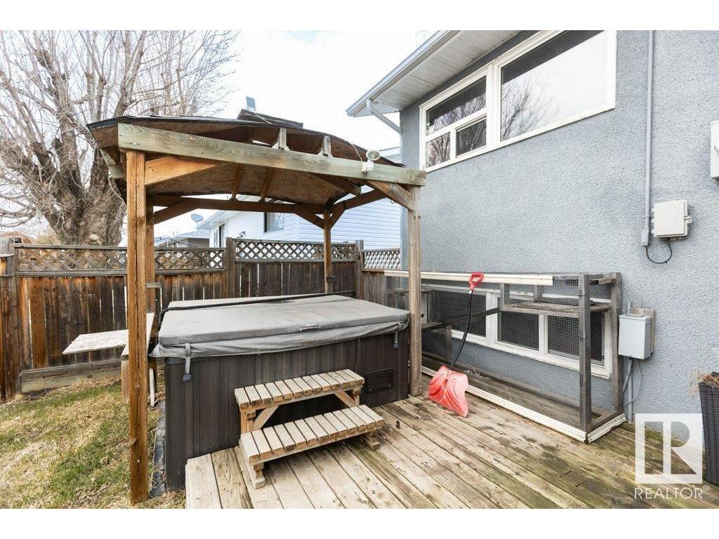 












10624 104 Street

,
Westlock,




AB
T7P 2P6


