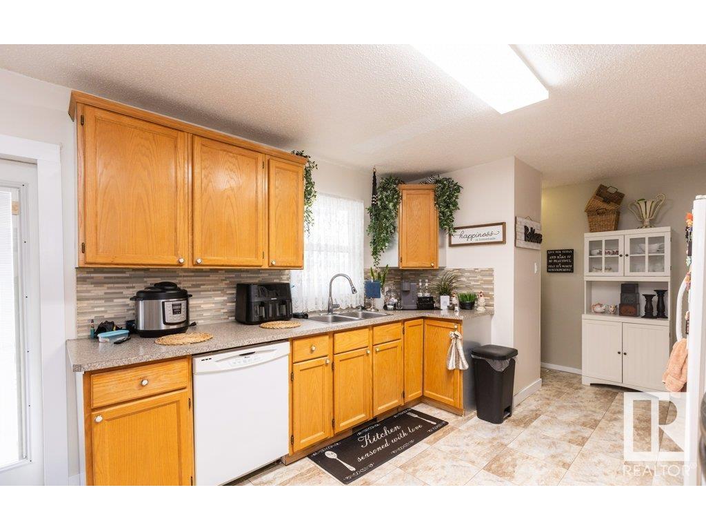 












10624 104 Street

,
Westlock,




AB
T7P 2P6

