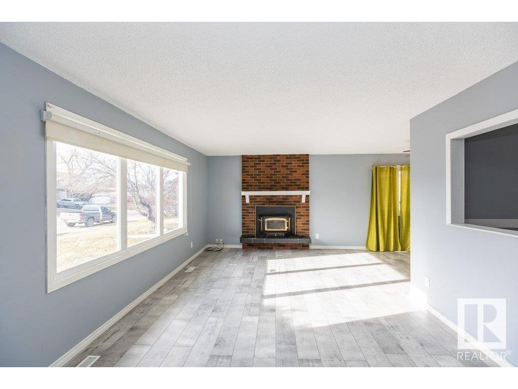 












10235 109 Avenue

,
Westlock,




AB
T7P 1H1

