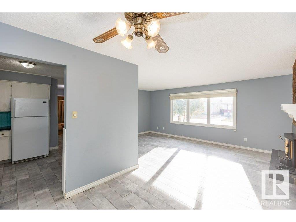 












10235 109 Avenue

,
Westlock,




AB
T7P 1H1

