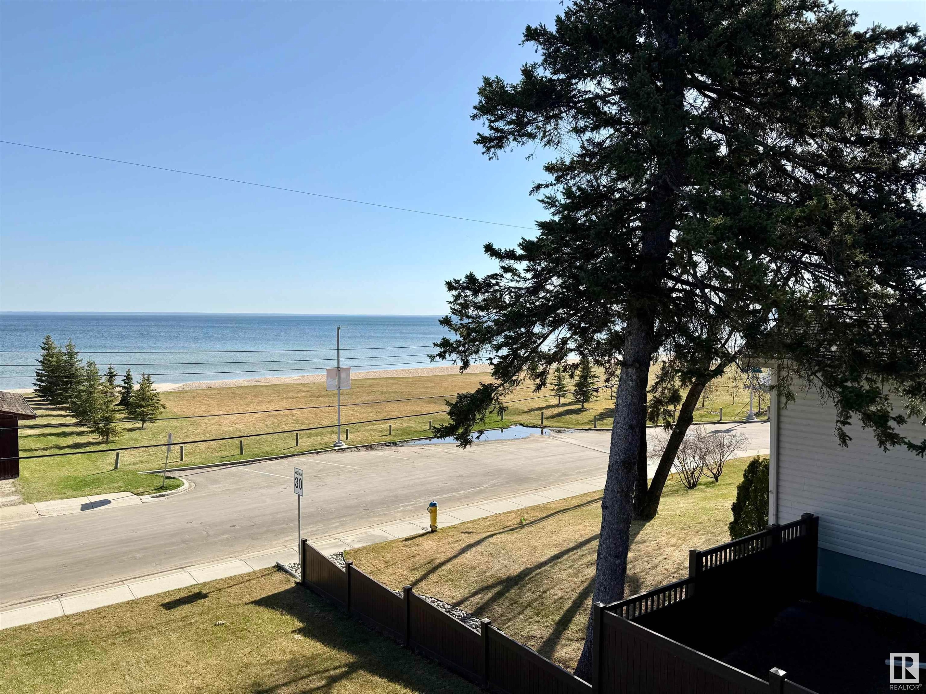 












207 BIRCH Avenue

,
Cold Lake,




AB
T9M 1E5

