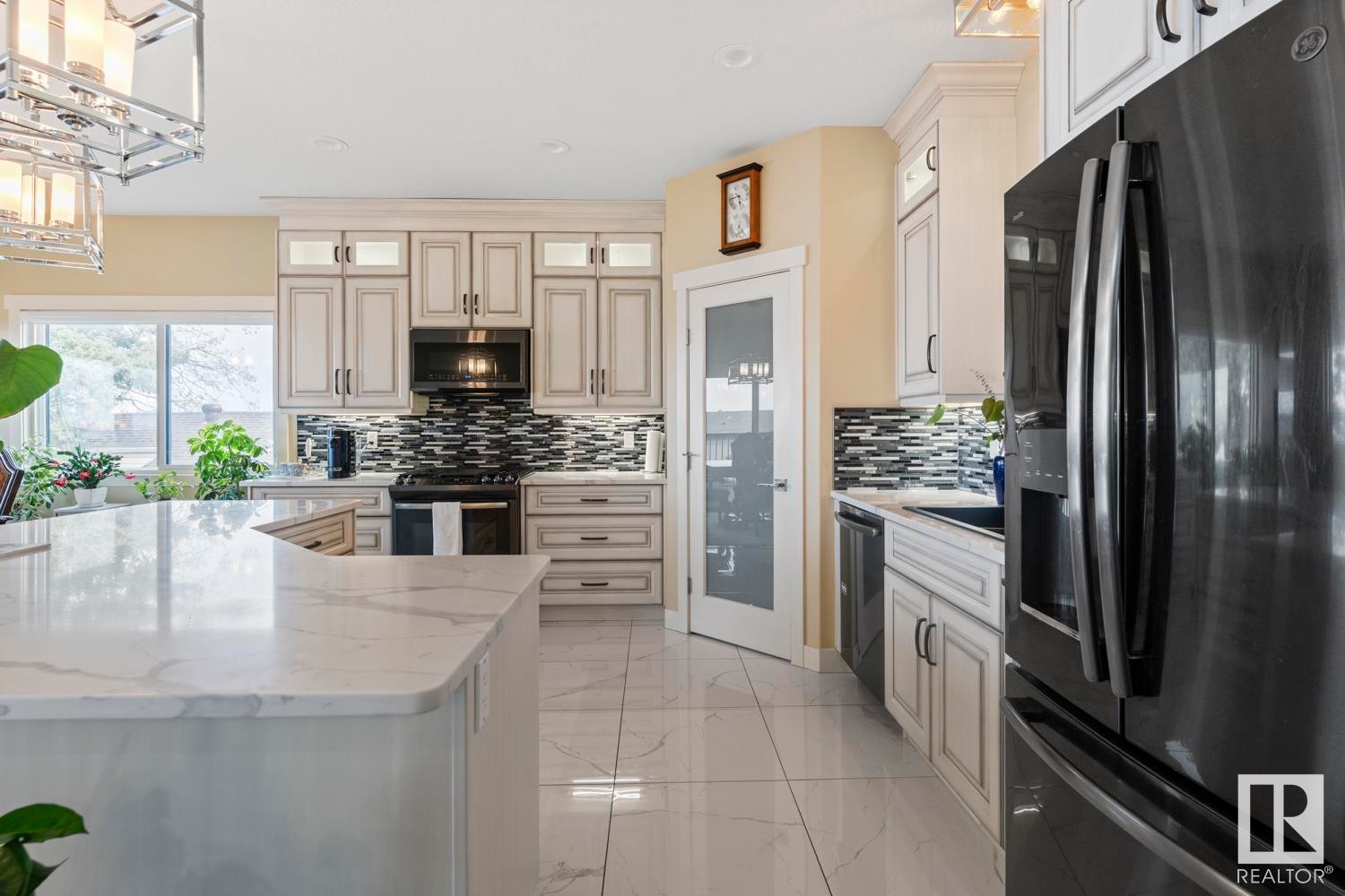












207 BIRCH Avenue

,
Cold Lake,




AB
T9M 1E5

