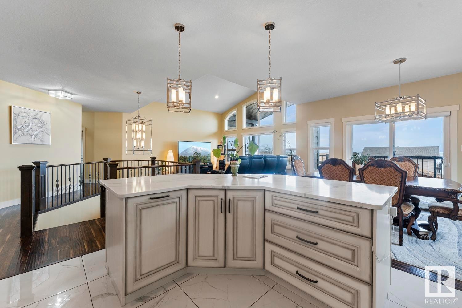 












207 BIRCH Avenue

,
Cold Lake,




AB
T9M 1E5

