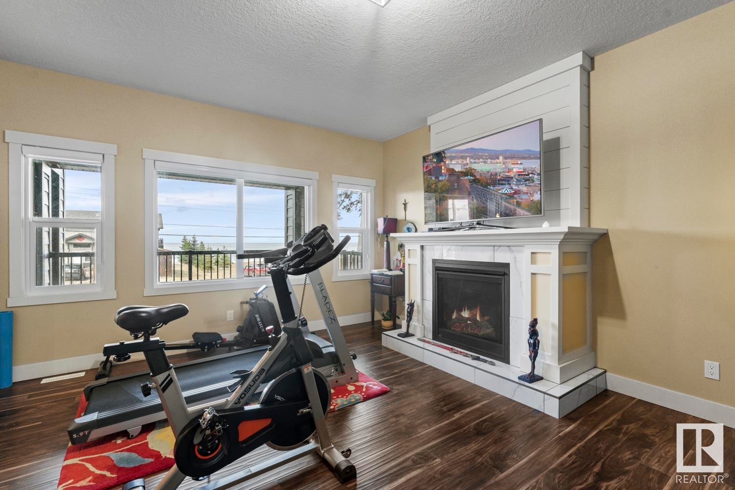 












207 BIRCH Avenue

,
Cold Lake,




AB
T9M 1E5

