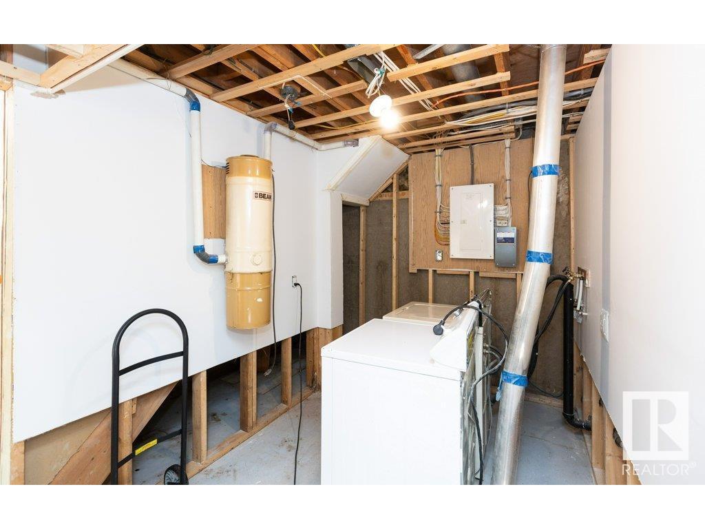 












10615 103A Street

,
Westlock,




AB
T7P 1K2

