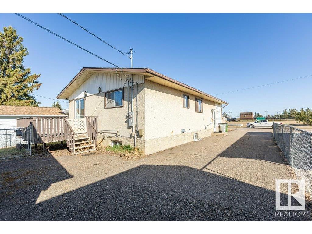 












10615 103A Street

,
Westlock,




AB
T7P 1K2

