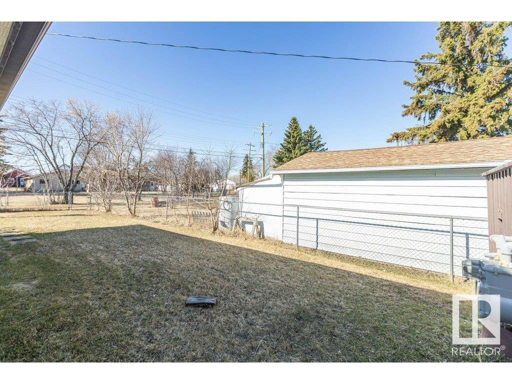 












10615 103A Street

,
Westlock,




AB
T7P 1K2

