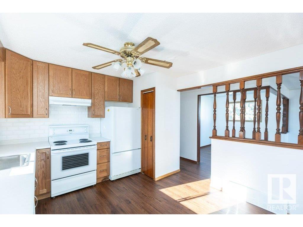 












10615 103A Street

,
Westlock,




AB
T7P 1K2

