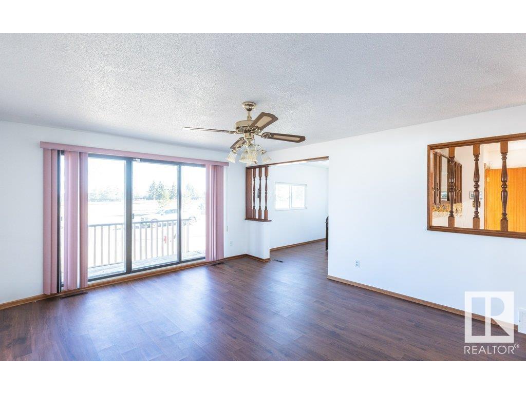 












10615 103A Street

,
Westlock,




AB
T7P 1K2

