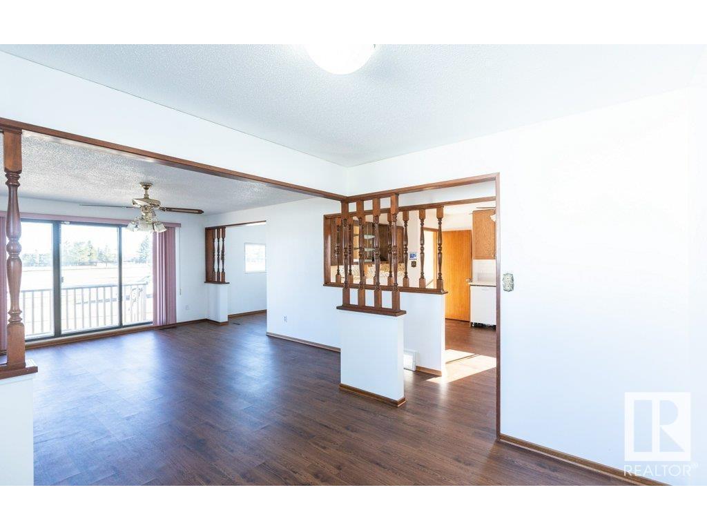 












10615 103A Street

,
Westlock,




AB
T7P 1K2

