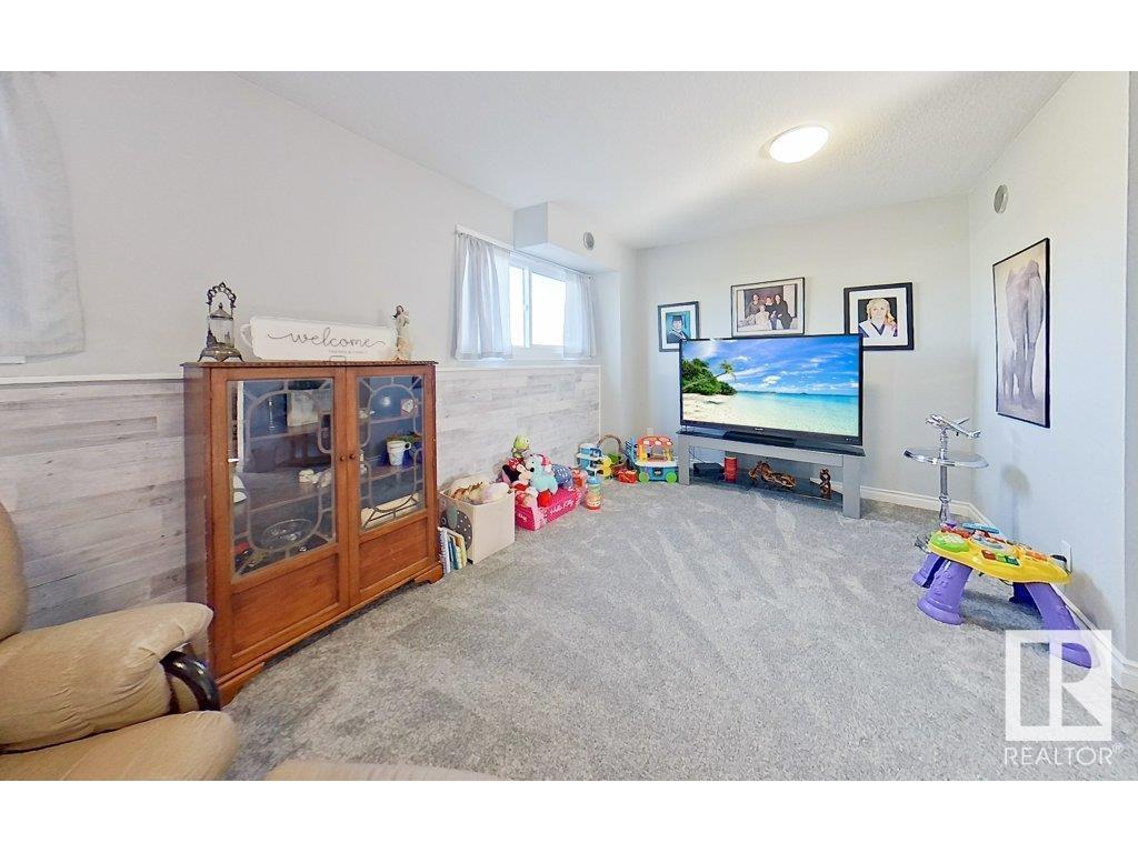 












10503 105 Street

,
Westlock,




AB
T7P 1M3


