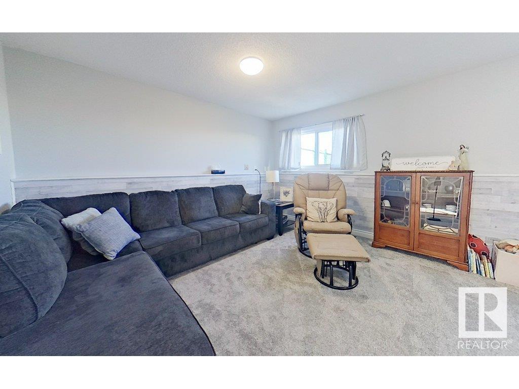 












10503 105 Street

,
Westlock,




AB
T7P 1M3

