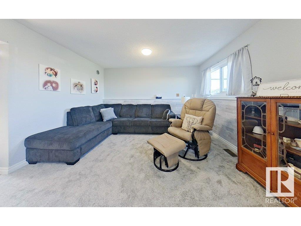 












10503 105 Street

,
Westlock,




AB
T7P 1M3

