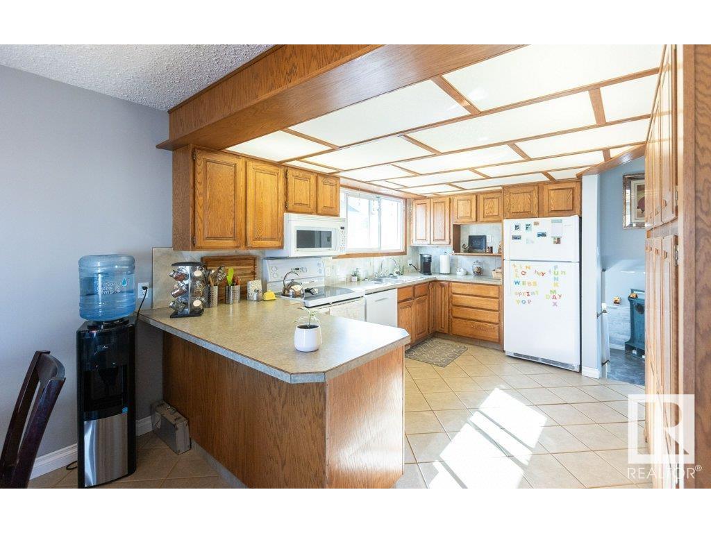 












10503 105 Street

,
Westlock,




AB
T7P 1M3

