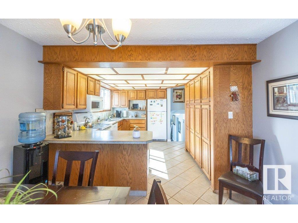 












10503 105 Street

,
Westlock,




AB
T7P 1M3

